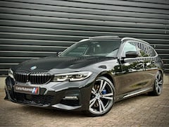 BMW 3-serie Touring - 330i M-SPORT PANO|HEADUP|360|BLINDSPOT|ACC