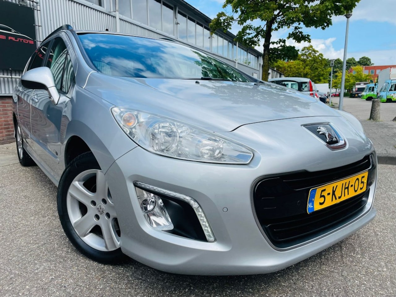Peugeot 308 SW - 1.6 VTi Style Automaat Klimatronic Cruise ctr - AutoWereld.nl