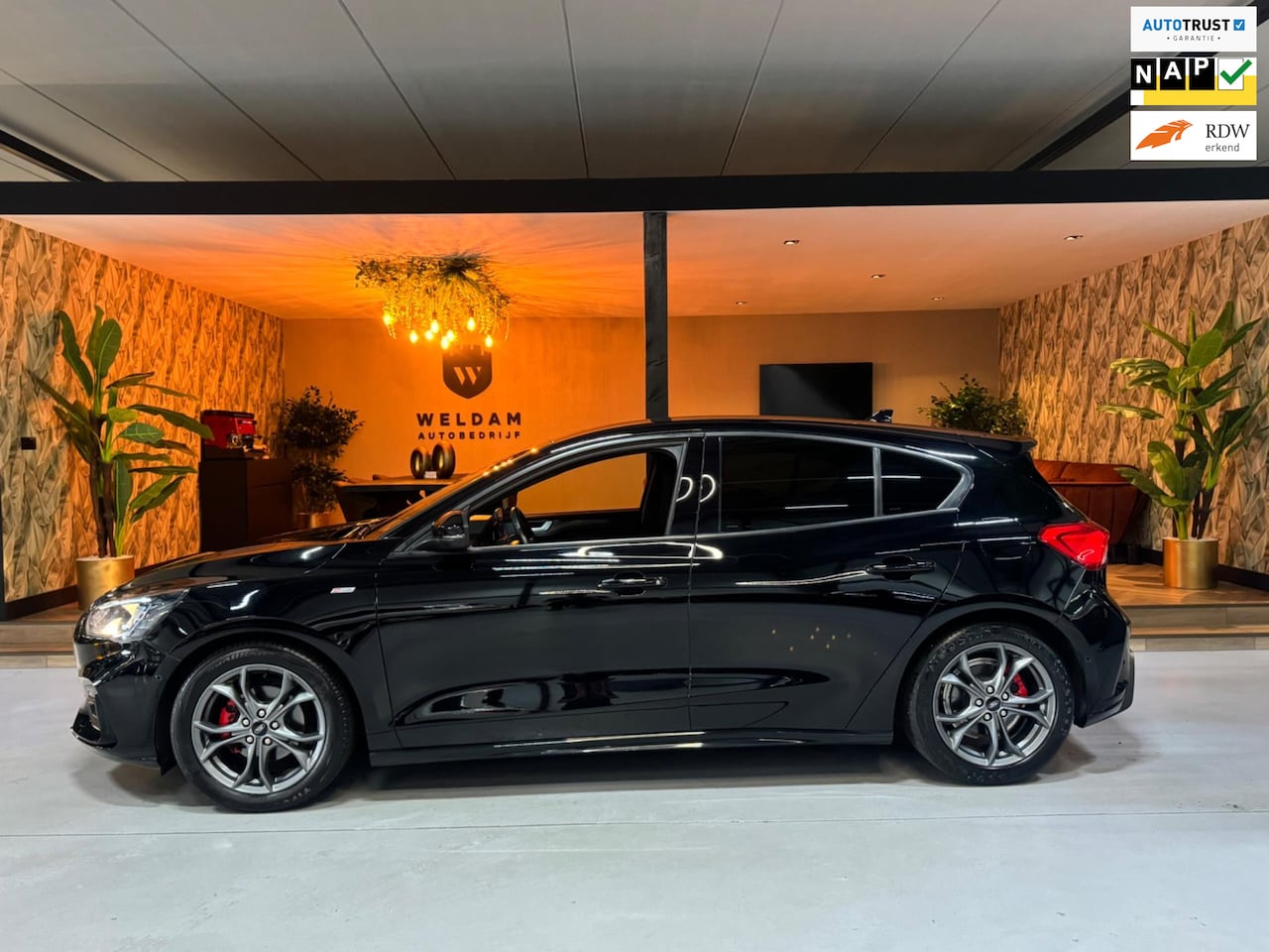 Ford Focus - 1.0 EcoBoost ST Line Business Garantie Head-Up Camera StuurVW StoelVW PDC Cruise Navi Clim - AutoWereld.nl