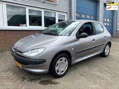 Peugeot 206 - 1.4 XR