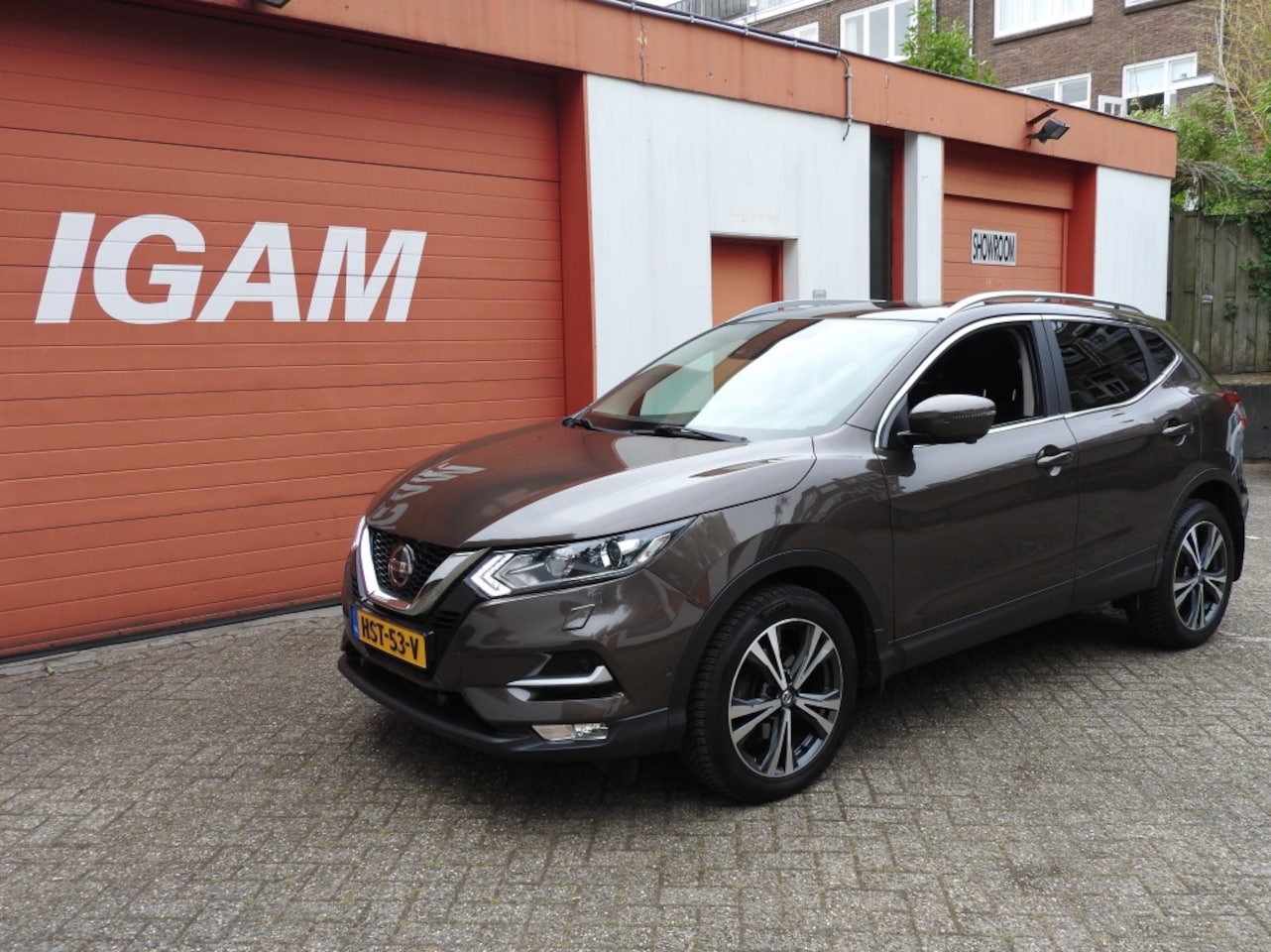 Nissan Qashqai - 1.2 Business Edition 1.2 Business Edition, Pano dak, CC, 18"velgen, All season banden - AutoWereld.nl