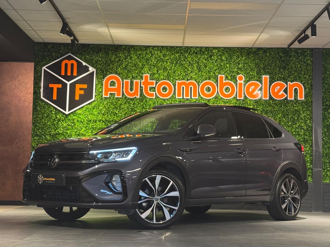 Volkswagen Taigo - 1.0 TSI 2x R-Line 150 PK |PANO|APPLECAR|ACC|LANEASS.|SFEERVERLICHTING - AutoWereld.nl