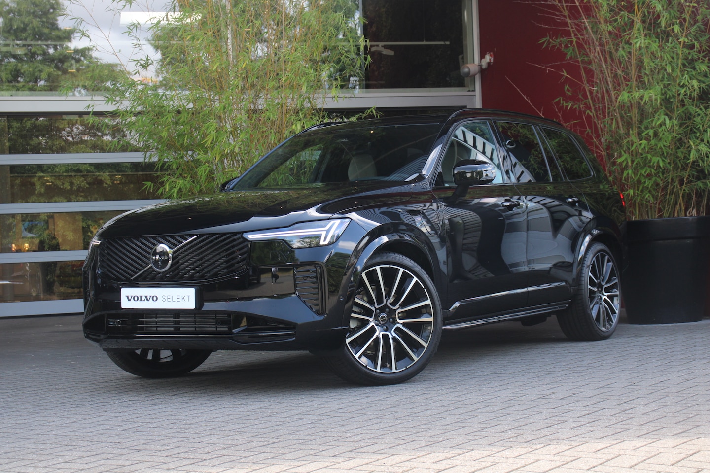 Volvo XC90 - 2.0 T8 Plug-in hybrid AWD Ultra Dark | Full Option! | Luchtvering | Bowers&Wilkins | Trekh - AutoWereld.nl