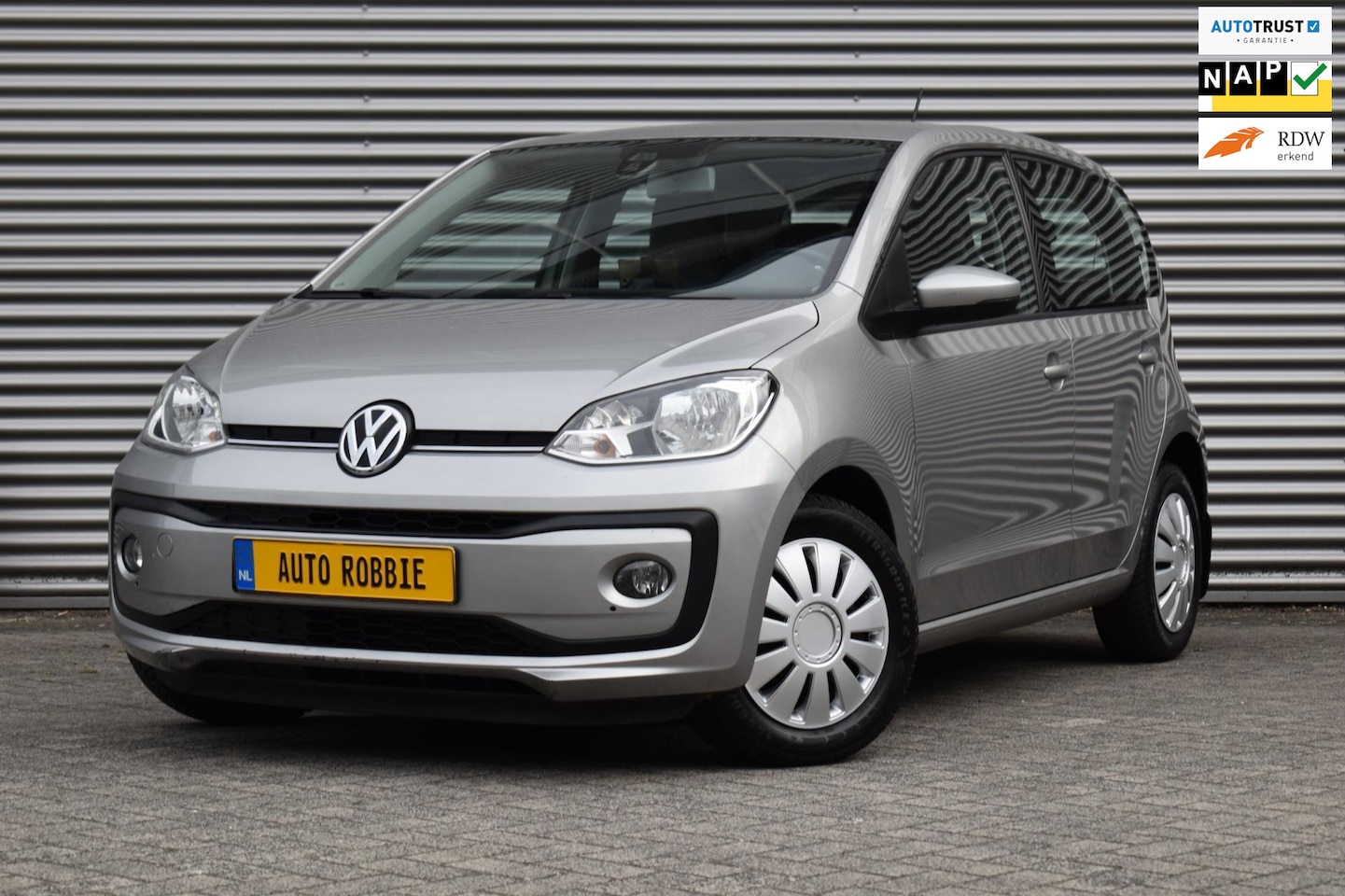 Volkswagen Up! - 1.0 BMT high up! 1.0 BMT high up!, Airco, Ecc, Cruise, Pdc. - AutoWereld.nl
