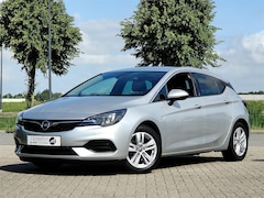 Opel Astra - 1.2 Elegance | Trekhaak | Camera | Stuur+Stoelverwarming | Carplay