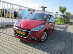 Peugeot 208 - 1.2 PureTech Allure, lezen