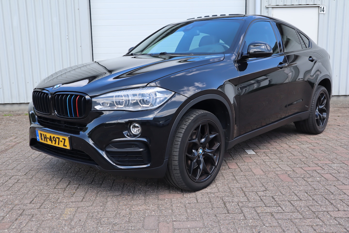 BMW X6 - 3.5i xDrive High Executive M Sport / Navigatie / HuD / Pano.dak - AutoWereld.nl