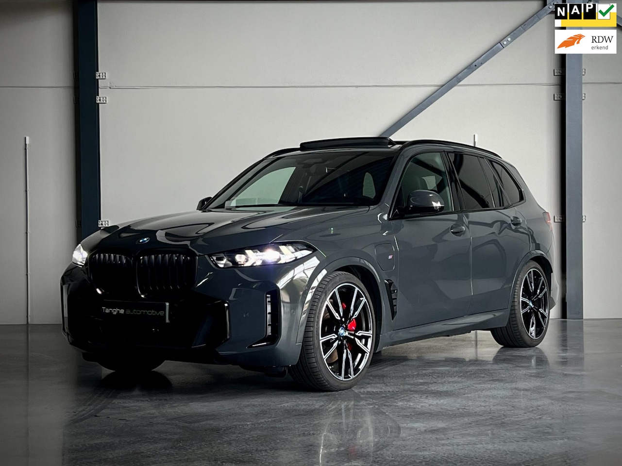 BMW X5 - XDrive50e M-Sport Pro, Panodak,Trekhaak,Stoelkoeling,Massage,Comfstoelen, - AutoWereld.nl