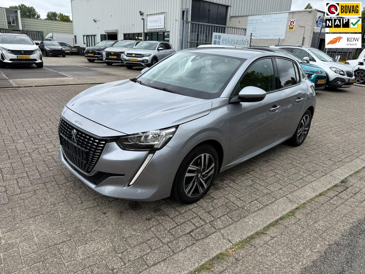 Peugeot 208 - 1.2 PureTech Allure 1.2 PureTech Allure 100PK, Navi, 12 mnd garantie - AutoWereld.nl