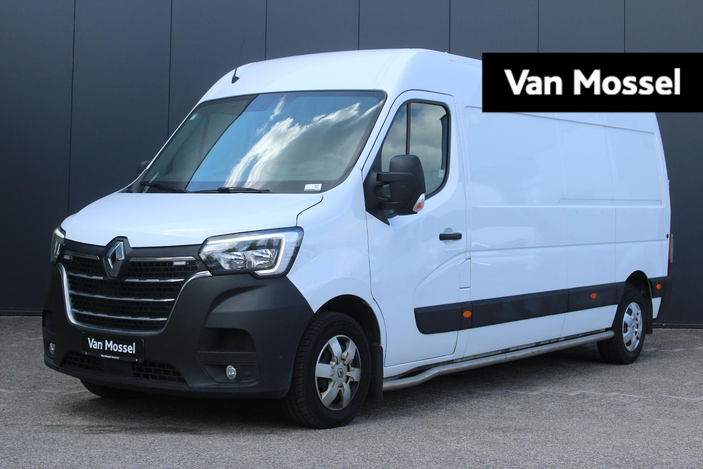 Renault Master - T35 2.3 dCi 135Pk L3H2 Work Edition | Navigatie | Airco | Parkeersensoren Achter | Achteru - AutoWereld.nl