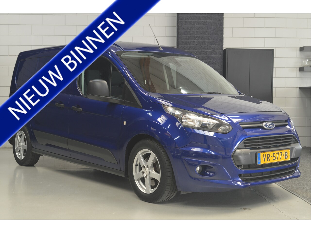 Ford Transit Connect - 1.6 TDCI L2 Trend // AIRCO // CAMERA // PDC // NAVI // 166.000 km // - AutoWereld.nl