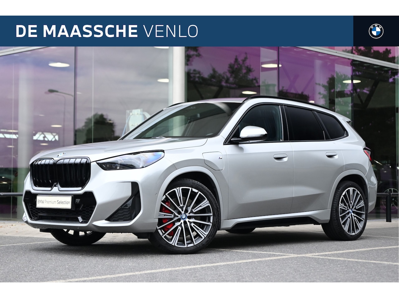 BMW X1 - xDrive25e High Executive M Sport Automaat / Panoramadak / Trekhaak / Sportstoelen / Adapti - AutoWereld.nl