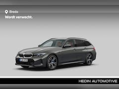 BMW 3-serie Touring - 330e | M-Sportpakket | Adaptief M-onderstel | Stoelverstelling elektrisch met memory | Com