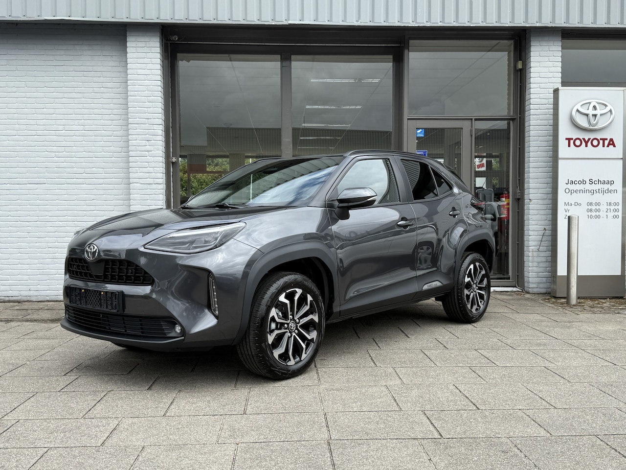 Toyota Yaris Cross - 1.5 Hybrid 115 Dynamic Comfort Pack Blind Spot, Parkeersensoren, stoelverwarming etc. - AutoWereld.nl