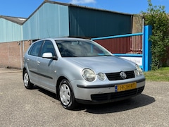 Volkswagen Polo - 1.4-16V Comfortline 97.000km