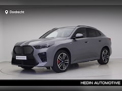 BMW iX2 - eDrive20 67 kWh M Sport Edition | Driving Assistant Plus | Premium | Comfort | BSI 4 jr