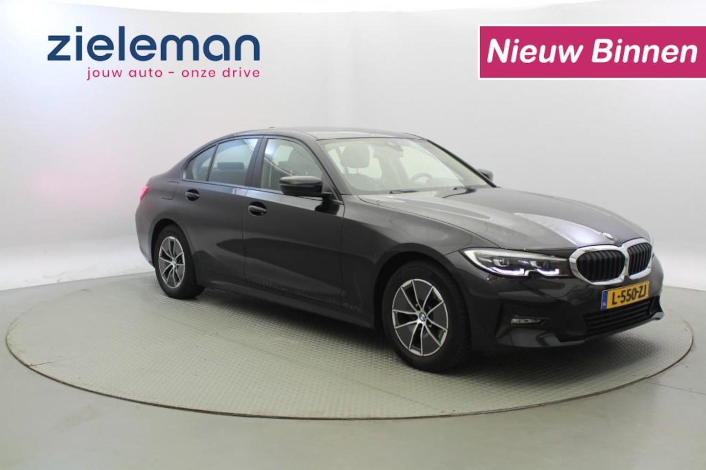 BMW 3-serie - 318I Sedan Business Edition Automaat - Carplay - AutoWereld.nl