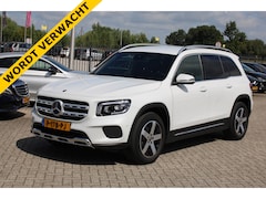 Mercedes-Benz GLB - 200 AUT7 Business Solution 7-PER LEDER TREKHAAK WIDESCREEN SFEER CARPLAY CAMERA