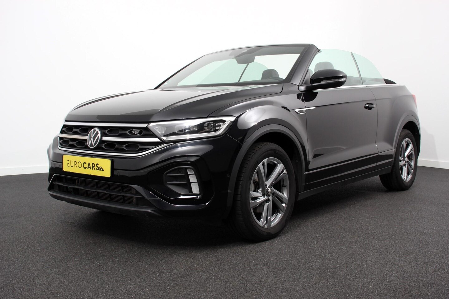 Volkswagen T-Roc Cabrio - 1.5 TSI 150pk DSG R-Line | Navigatie | Apple Carpaly/Android Auto | Parkeersensoren | Came - AutoWereld.nl