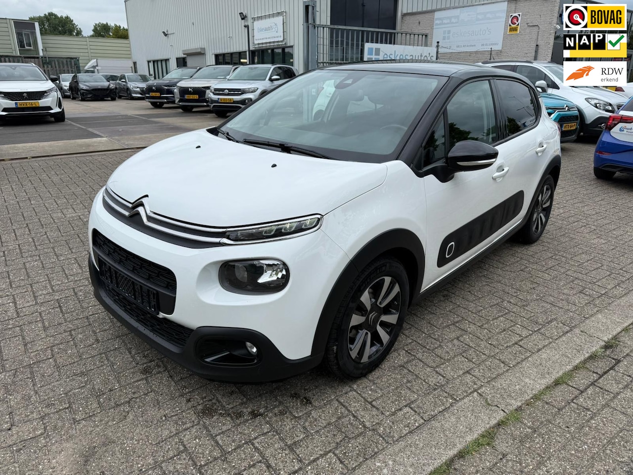 Citroën C3 - 1.2 PureTech S&S Feel Panodak, Navi, Nette auto - AutoWereld.nl