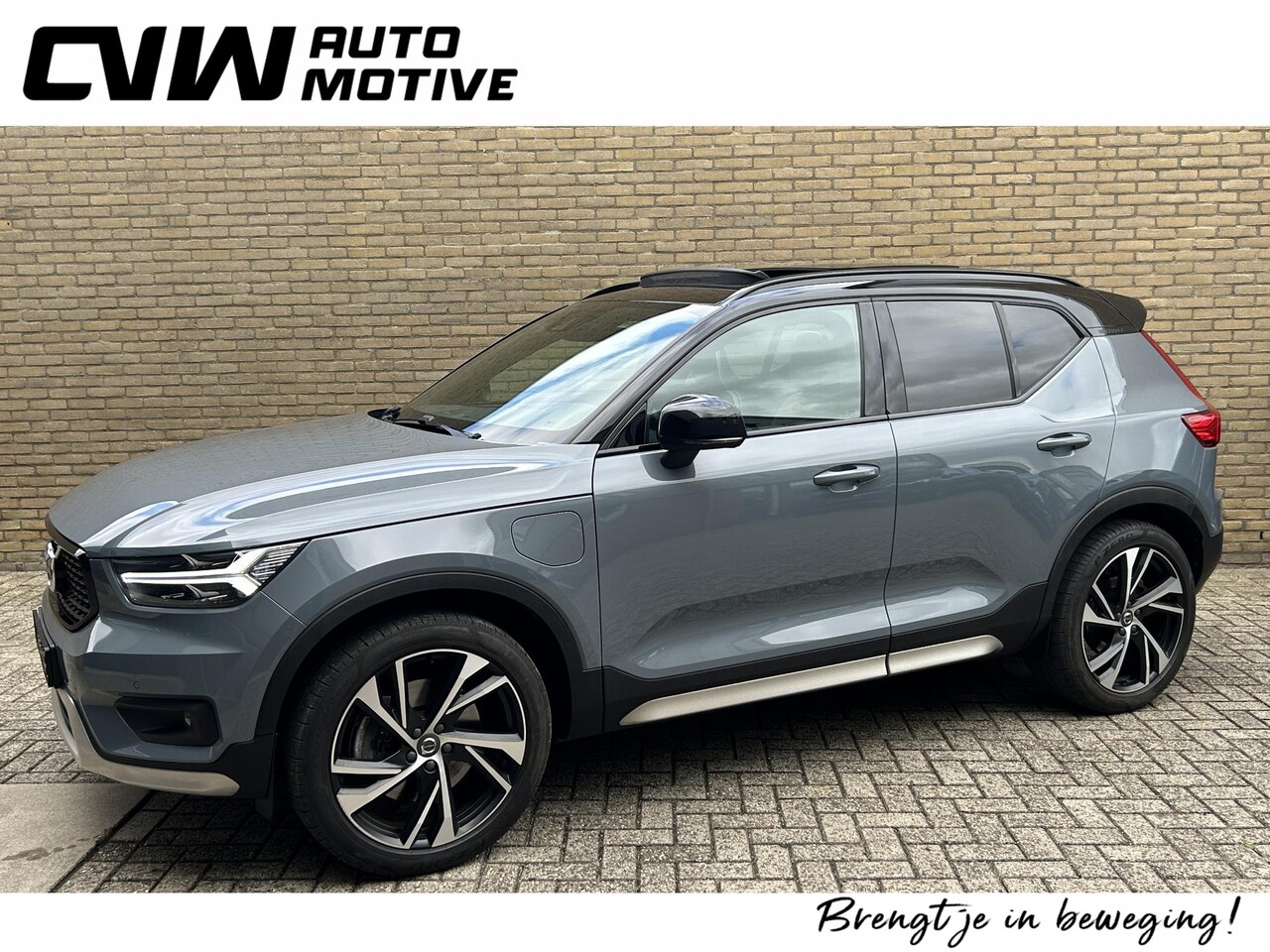 Volvo XC40 - 1.5 T5 262pk Recharge R-Design | Panoramadak | Trekhaak | Half lederen sportstoelen | Adap - AutoWereld.nl