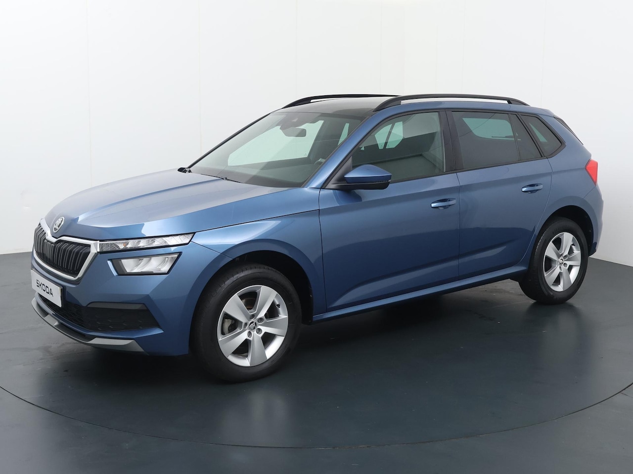 Skoda Kamiq - 1.0 TSI Sport Business | 110 PK | Panoramadak | Climate control | Apple Carplay/Android Au - AutoWereld.nl