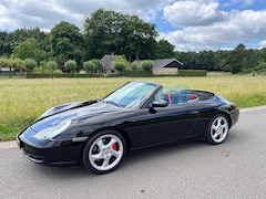 Porsche 911 Cabrio - 3.4 Carrera 4