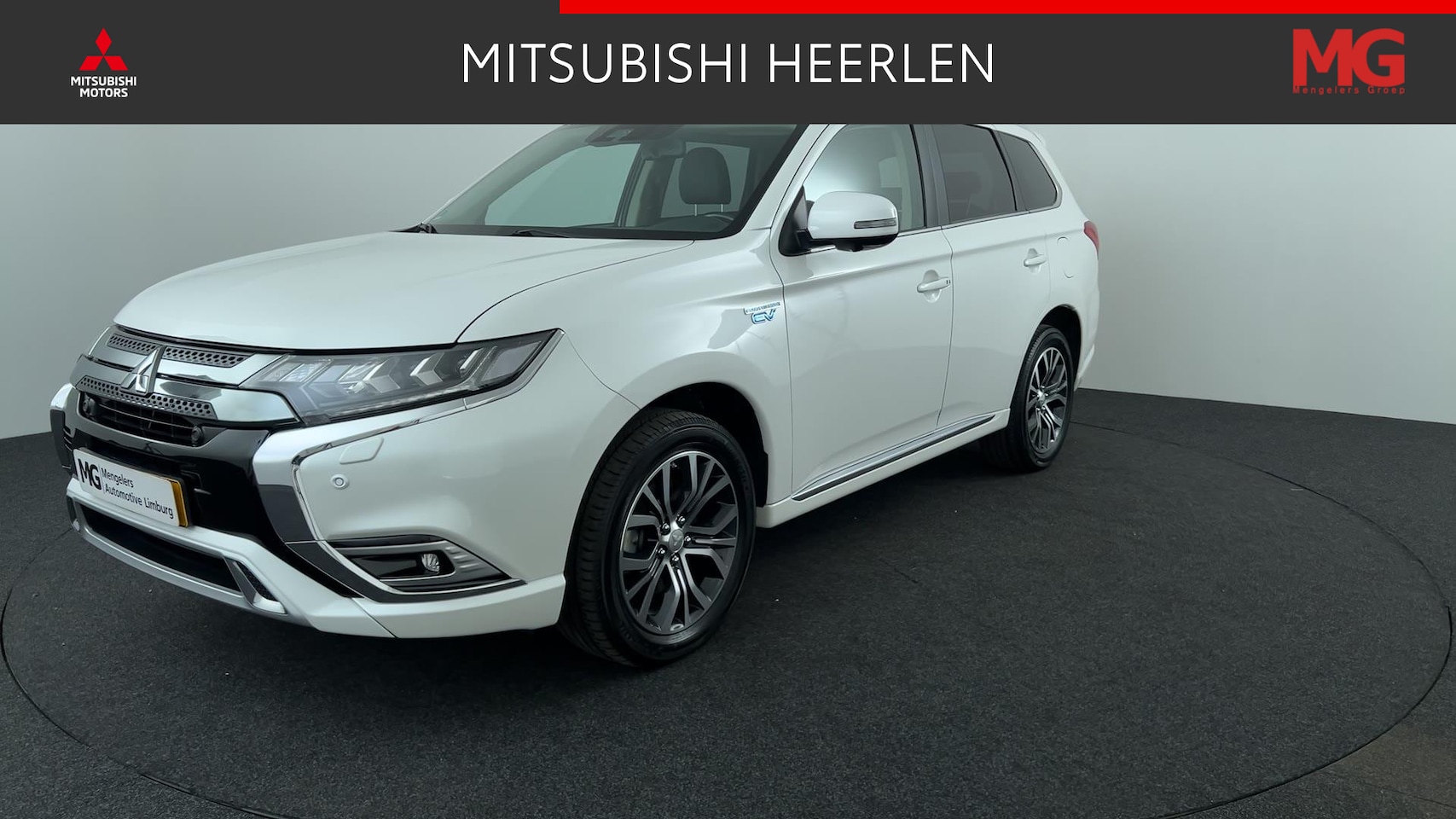 Mitsubishi Outlander - 2.4 PHEV Intense+ | Trekhaak | Dealer onderhouden - AutoWereld.nl