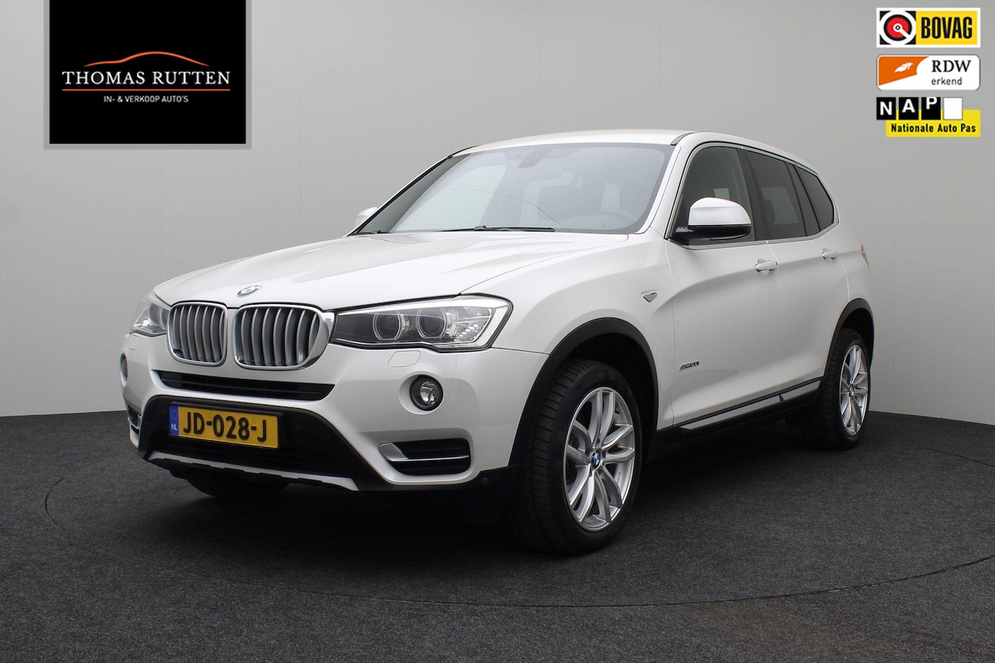 BMW X3 - sDrive20i High Executive 2016 NAP Dealer onderhouden | Navigatie | Lederen bekleding | Sto - AutoWereld.nl