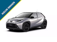Toyota Aygo X - 1.0 VVT-i MT JBL | bi-colour lak | airco