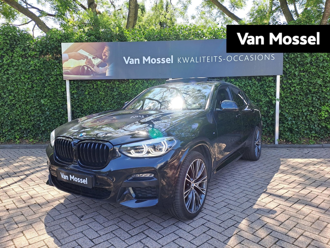 BMW X4 - xDrive20i High Executive | HEAD-UP | PANO-SCHUIFDAK | M-SPORT | SPORTSTOELEN | GELUIDSISOL - AutoWereld.nl