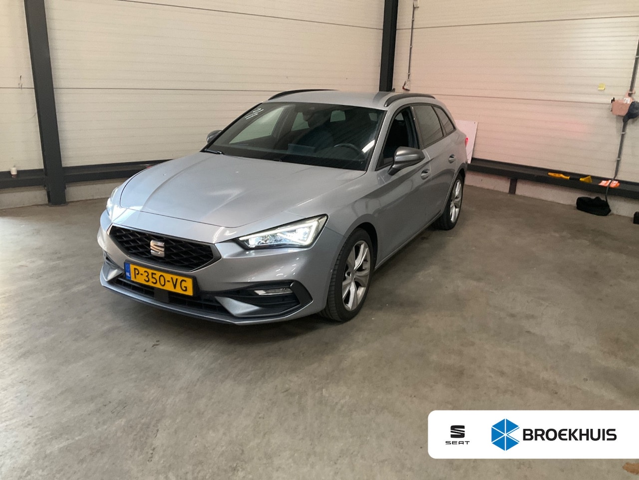 SEAT Leon Sportstourer - 1.0 eTSI 110 pk FR Business Intense 7-DSG | Achteruitrijcamera | Apple Carplay/Android Aut - AutoWereld.nl