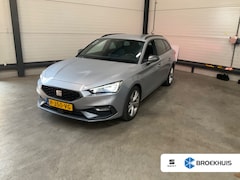 SEAT Leon Sportstourer - 1.0 eTSI 110 pk FR Business Intense 7-DSG | Achteruitrijcamera | Apple Carplay/Android Aut