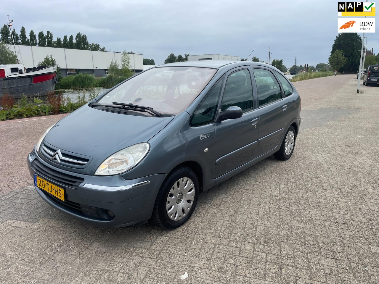 Citroën Xsara Picasso - 1.6i-16V Caractere!AIRCO!ELECKTRISH RAAM&SPIEGEL!RIJDT GOED!SCHALEKT GOED!RONDOM KLEINE DE - AutoWereld.nl