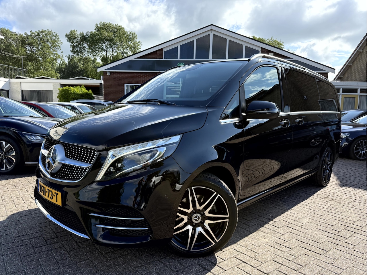 Mercedes-Benz V-klasse - 220d 164pk Lang DC Avantgarde AMG Sport Pakket, NL. Auto - AutoWereld.nl