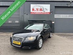 Audi A3 - 1.6 FSI Ambiente