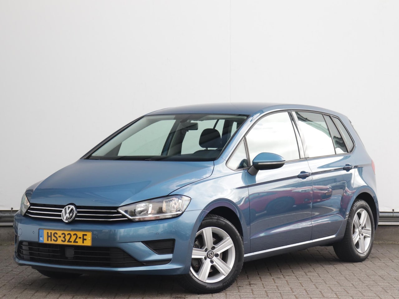 Volkswagen Golf Sportsvan - 1.2 TSI Comfortline Automaat | Trekhaak | Cruise Control | All-Season | Stoelverwarming | - AutoWereld.nl