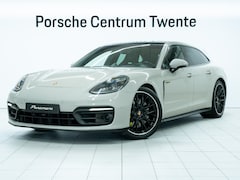Porsche Panamera Sport Turismo - 4 E-Hybrid