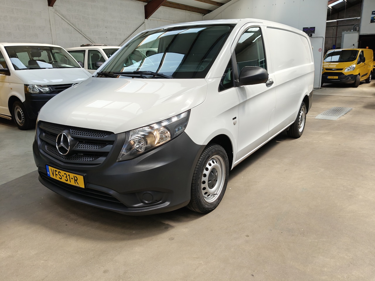 Mercedes-Benz Vito - 111 CDI Lang 111 CDI Lang - AutoWereld.nl