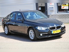 BMW 3-serie - 318i FACELIFT MODEL