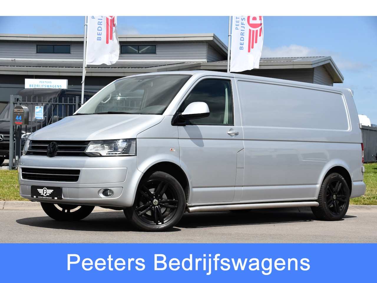 Volkswagen Transporter - 2.0 TDI L2H1 PB Edition Cruise, Sensoren, Airco, Automaat Trekhaak, Leder, LED, Uniek! - AutoWereld.nl
