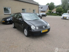 Volkswagen Polo - 1.2