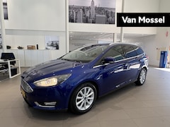 Ford Focus Wagon - 1.0 Titanium | cruise control | parkeersensoren | NAVI | climate control stuur en voorruit