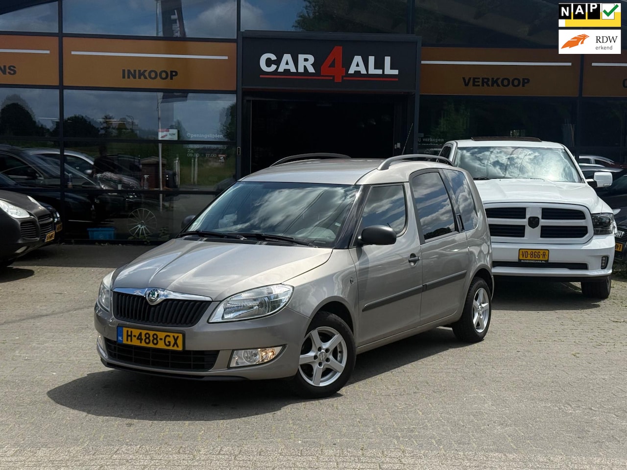 Skoda Roomster - 1.2 TSI Dynamic AIRCO/APK 18-4-2026/TREKHAAK - AutoWereld.nl
