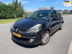 Renault Clio - 1.4-16V Dynamique Luxe NAP/VERBRUIKT OLIE