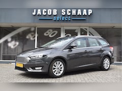 Ford Focus Wagon - 1.5 150pk Titanium / Carplay / Navigatie / Keyless / PDC v+a / Trekhaak