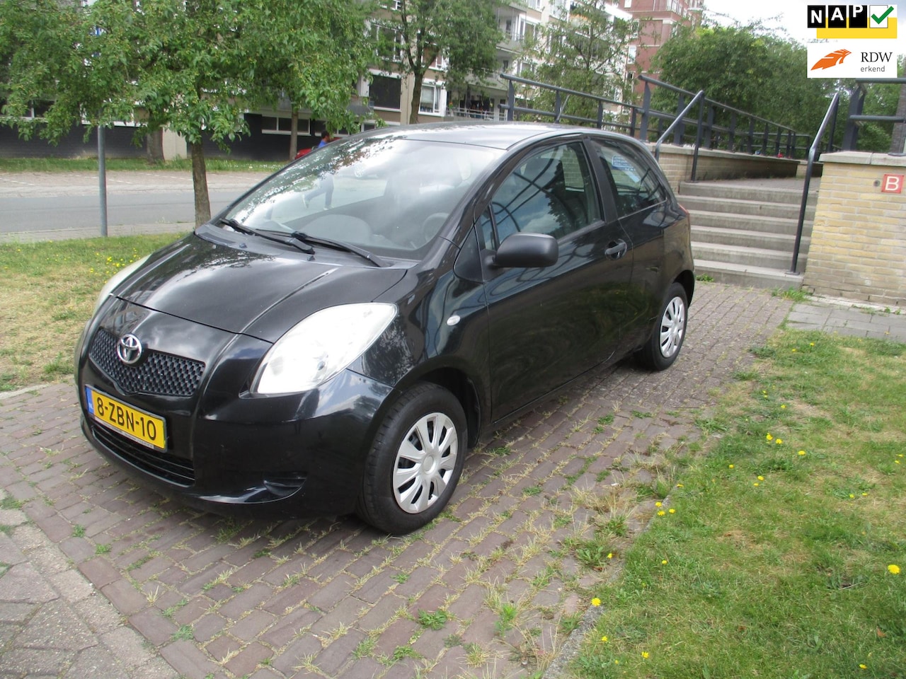 Toyota Yaris - 1.0 VVT-i 1.0 VVTi - AutoWereld.nl
