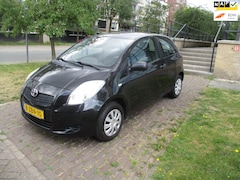 Toyota Yaris - 1.0 VVTi