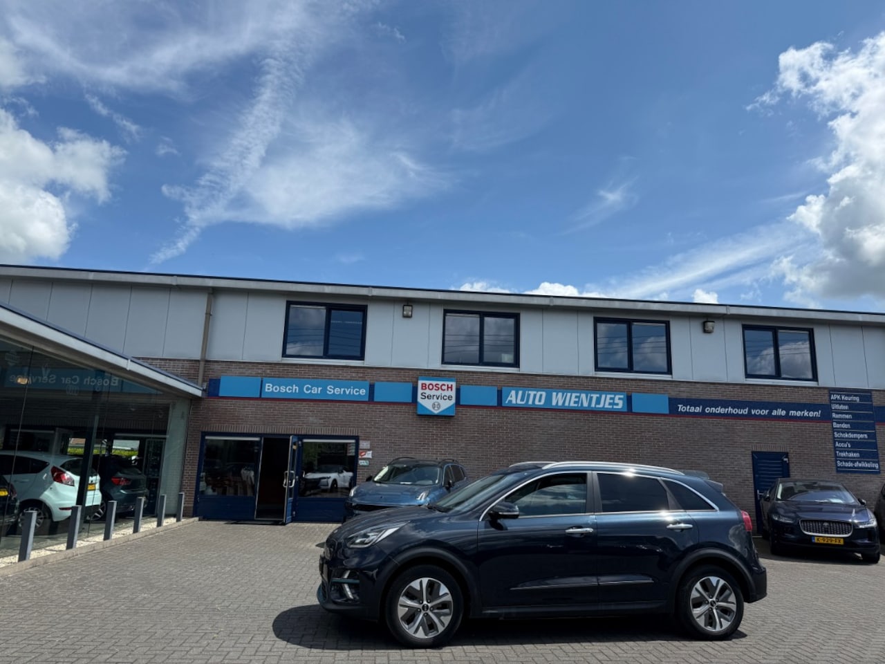 Kia e-Niro - ExecutiveLine 64kWh | Leer | Navi - AutoWereld.nl
