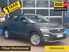Volkswagen T-Roc - 1.0 TSI Style GRATIS Afleverpakket | Adaptive Cruise Control | Car-Play | 6 Versnellingen
